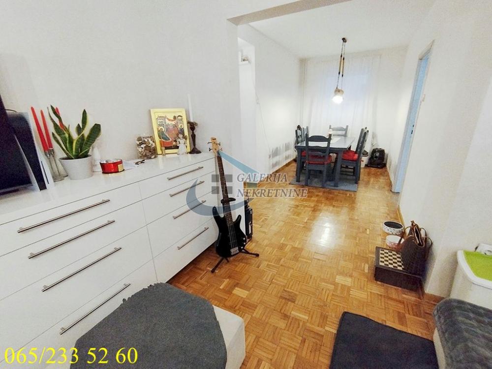 Stan na prodaju u Beogradu, Vidikovac, troiposoban, 92m2, cena 250000 evra