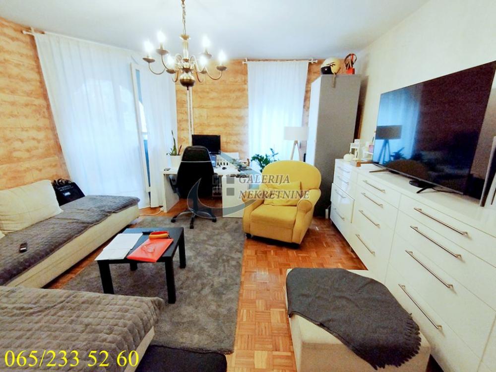 Stan na prodaju u Beogradu, Vidikovac, troiposoban, 92m2, cena 250000 evra