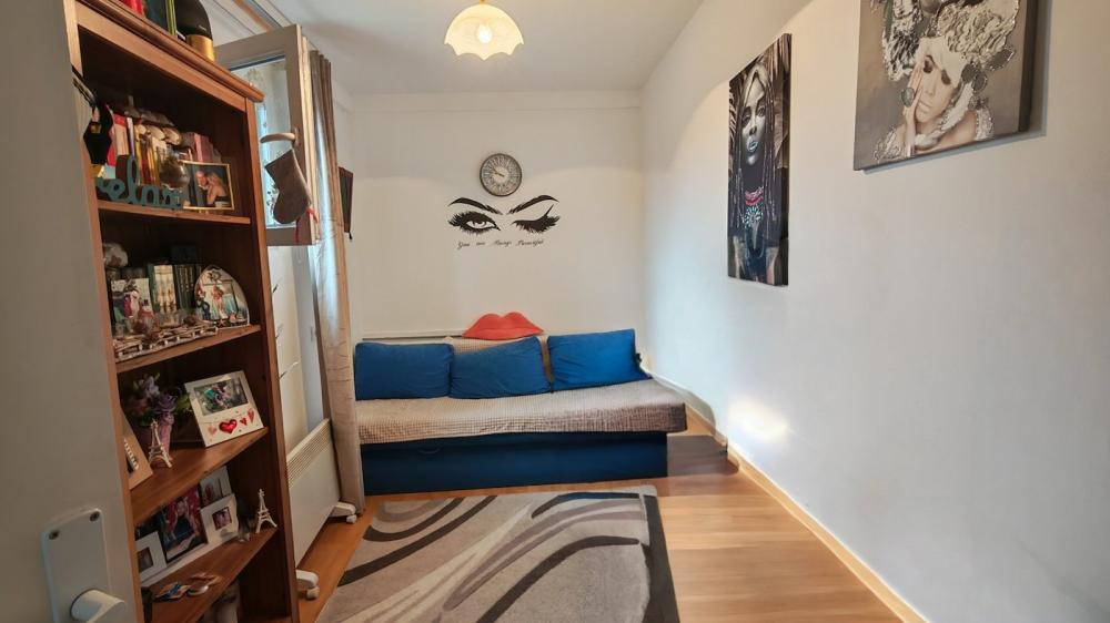 Stan na prodaju u Beogradu, Borča, jednoiposoban, 36m2, cena 83000 evra