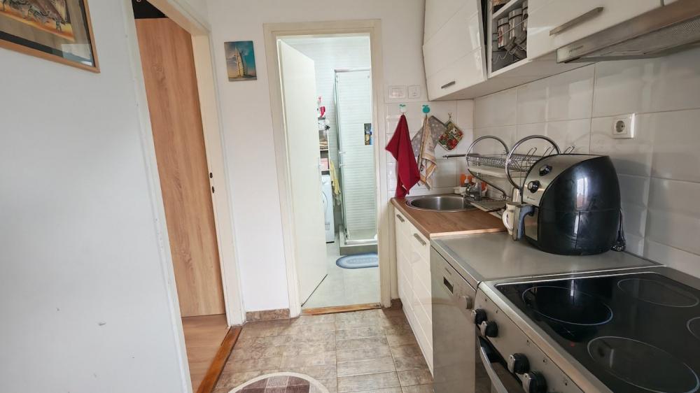 Stan na prodaju u Beogradu, Borča, jednoiposoban, 36m2, cena 83000 evra