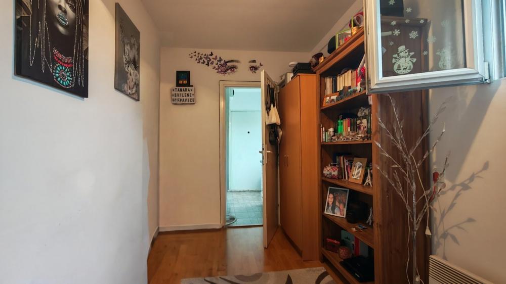 Stan na prodaju u Beogradu, Borča, jednoiposoban, 36m2, cena 83000 evra