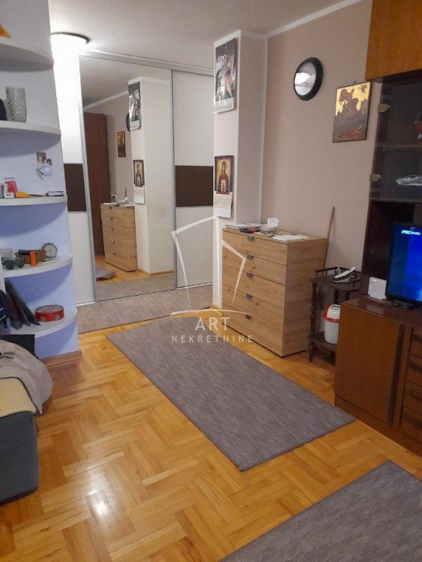 Stan na prodaju u Beogradu, Banovo brdo, jednosoban, 40m2, cena 135000 evra