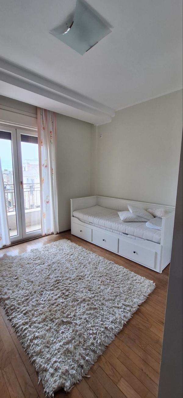 Stan na prodaju u Beogradu, Beograd (Skupština), 148m2, cena 790000 evra