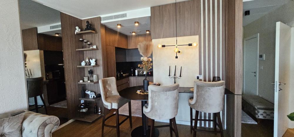 Stan na prodaju u Beogradu, Novi Beograd blok 65, dvosoban, 61m2, cena 390000 evra