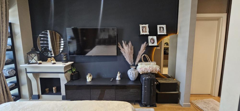 Stan na prodaju u Beogradu, Novi Beograd blok 65, dvosoban, 61m2, cena 390000 evra