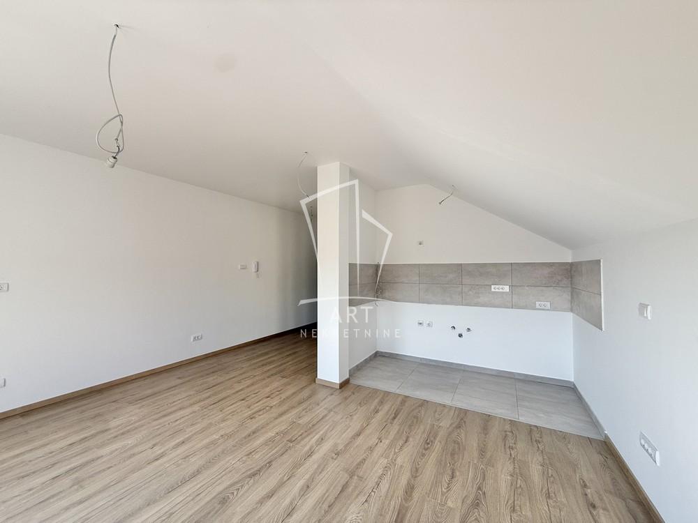 Stan na prodaju u Beogradu, Mali Mokri Lug, dvosoban, 37m2, cena 85000 evra