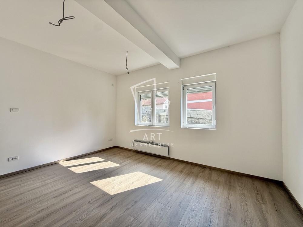 Stan na prodaju u Beogradu, Mali Mokri Lug, jednosoban, 31m2, cena 75000 evra