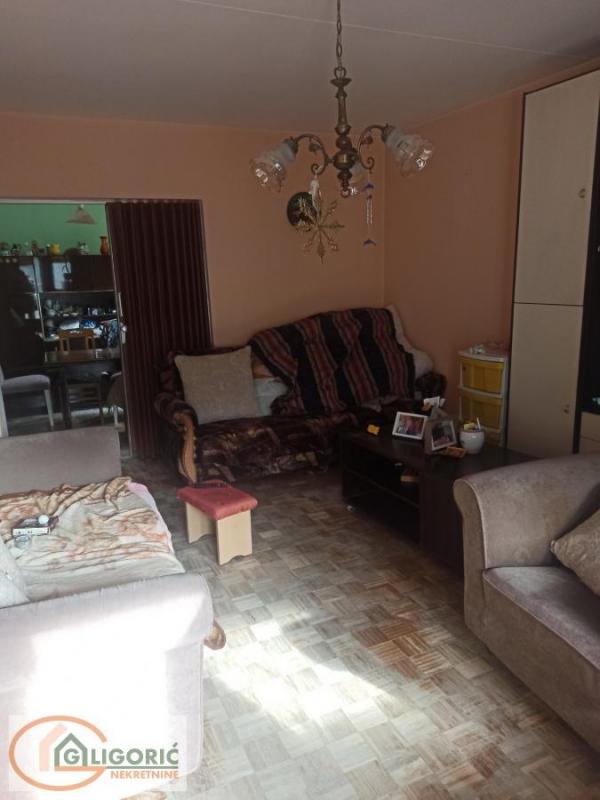 Stan na prodaju u Beogradu, Mirijevo, dvoiposoban, 62m2, cena 154000 evra