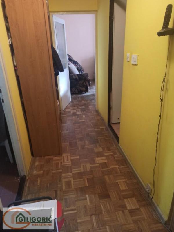 Stan na prodaju u Beogradu, Mirijevo, dvoiposoban, 62m2, cena 154000 evra