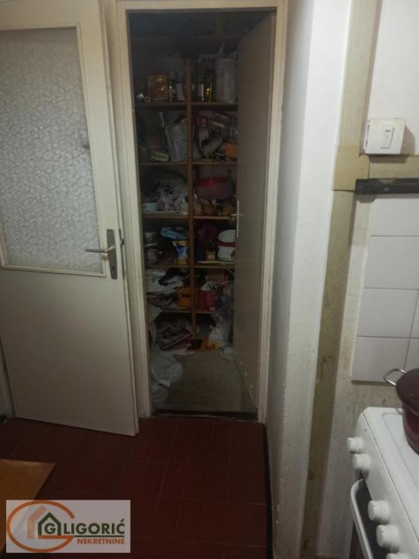 Stan na prodaju u Beogradu, Mirijevo, dvoiposoban, 62m2, cena 154000 evra