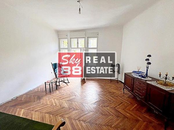 Stan na prodaju u Beogradu, Stari grad, dvosoban, 87m2, cena 289900 evra