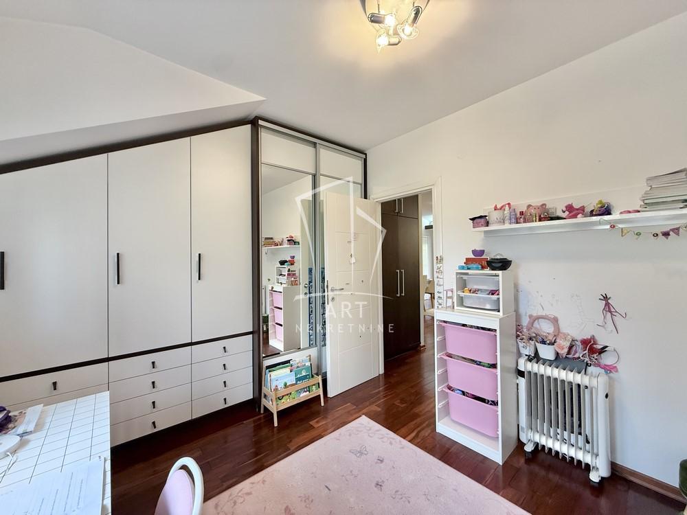 Stan na prodaju u Beogradu, Mirijevo, dvoiposoban, 59m2, cena 158000 evra