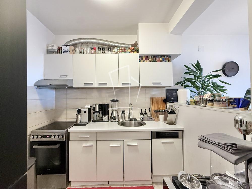 Stan na prodaju u Beogradu, Mirijevo, dvoiposoban, 63m2, cena 177000 evra