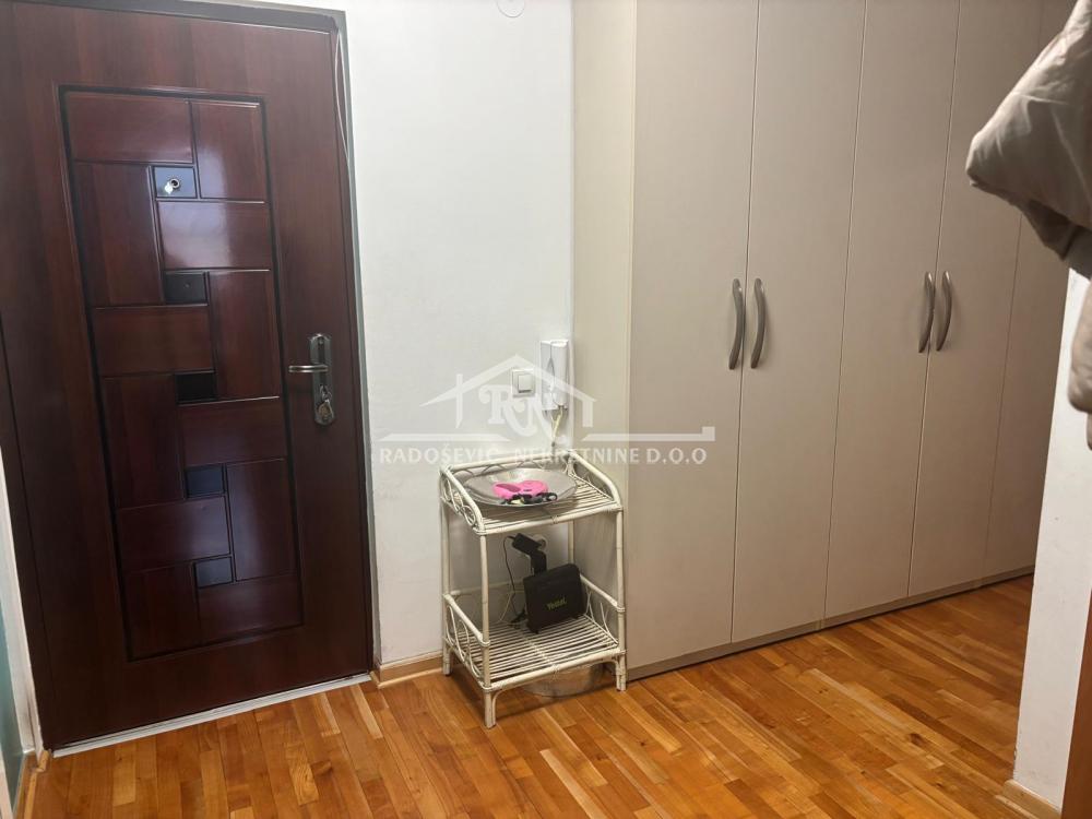 Stan na prodaju u Beogradu, Žarkovo, jednoiposoban, 57m2, cena 149500 evra