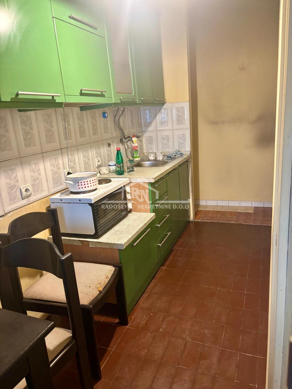 Stan na prodaju u Beogradu, Žarkovo, dvoiposoban, 77m2, cena 189900 evra
