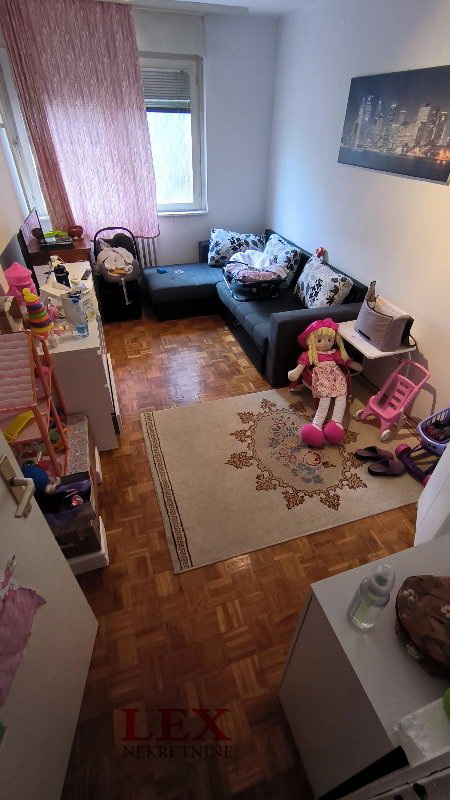 Stan na prodaju u Beogradu, Mirijevo, cetvorosoban, 85m2, cena 230000 evra