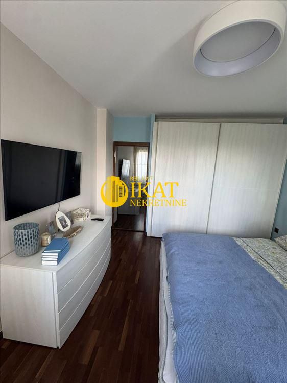 Stan na prodaju u Beogradu, Novi Beograd, dvosoban, 62m2, cena 235000 evra