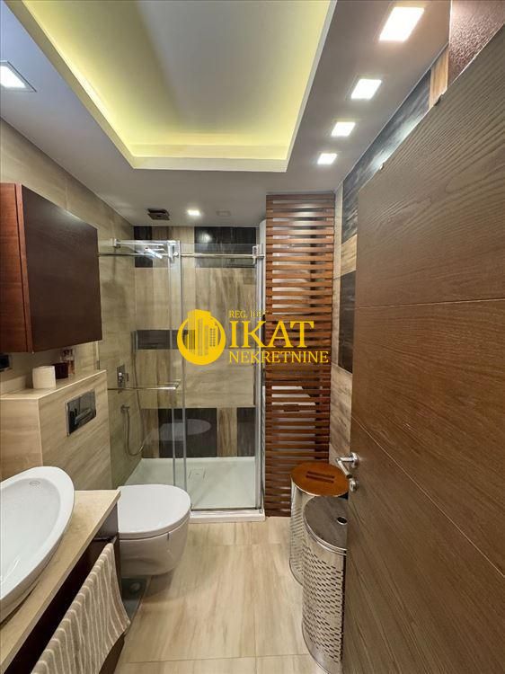 Stan na prodaju u Beogradu, Novi Beograd, dvosoban, 62m2, cena 235000 evra