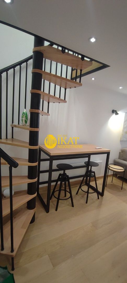 Stan na prodaju u Beogradu, Stari grad, dvosoban, 44m2, cena 172000 evra
