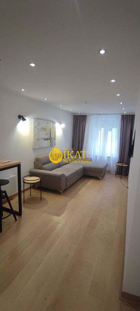 Stan na prodaju u Beogradu, Stari grad, dvosoban, 44m2, cena 172000 evra
