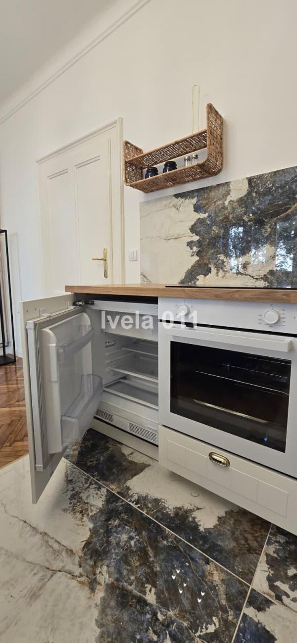 Stan na prodaju u Beogradu, Savski venac, jednoiposoban, 36m2, cena 200000 evra