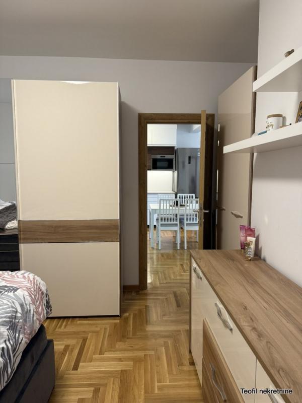 Stan na prodaju u Beogradu, Ledine, dvoiposoban, 71m2, cena 162000 evra