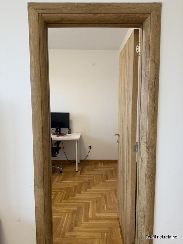Stan na prodaju u Beogradu, Ledine, dvoiposoban, 71m2, cena 162000 evra