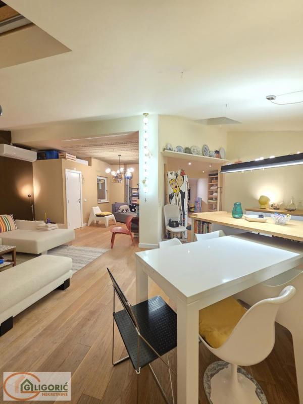 Stan na prodaju u Beogradu, Zvezdara, trosoban, 80m2, cena 237900 evra