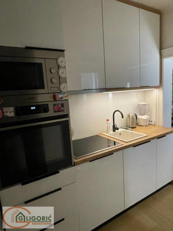 Stan na prodaju u Beogradu, Topličin venac, dvosoban, 44m2, cena 172000 evra