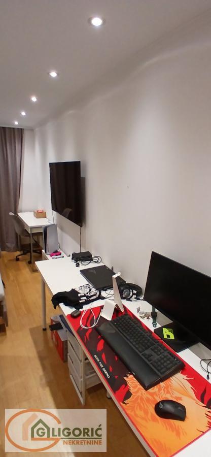 Stan na prodaju u Beogradu, Topličin venac, dvosoban, 44m2, cena 172000 evra