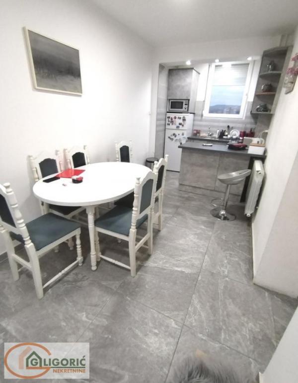 Stan na prodaju u Beogradu, Karaburma, dvosoban, 54m2, cena 149500 evra
