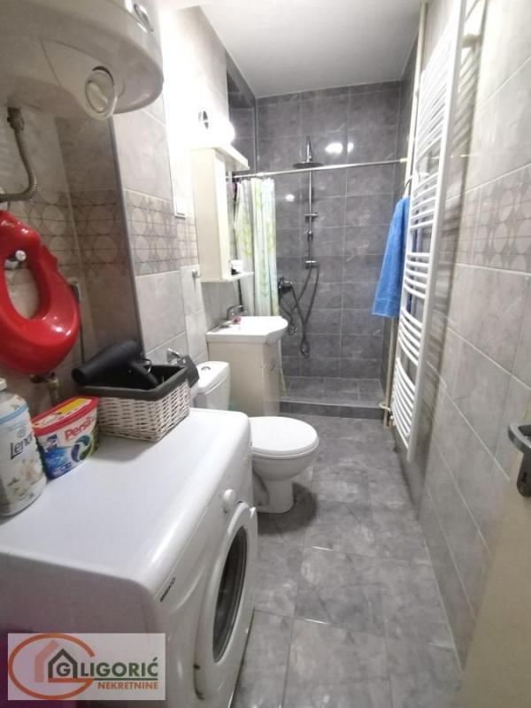 Stan na prodaju u Beogradu, Karaburma, dvosoban, 54m2, cena 149500 evra