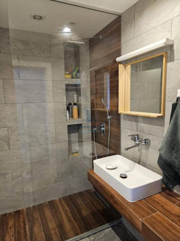 Stan na prodaju u Beogradu, Novi Beograd blok 28 (Potkovica), cetvorosoban, 75m2, cena 298500 evra