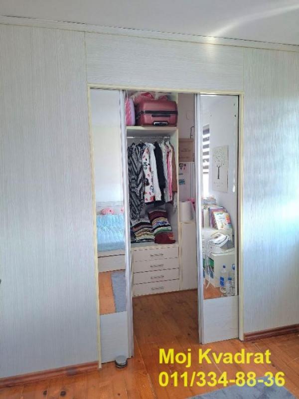Stan na prodaju u Beogradu, Zvezdara 2, trosoban, 70m2, cena 220000 evra