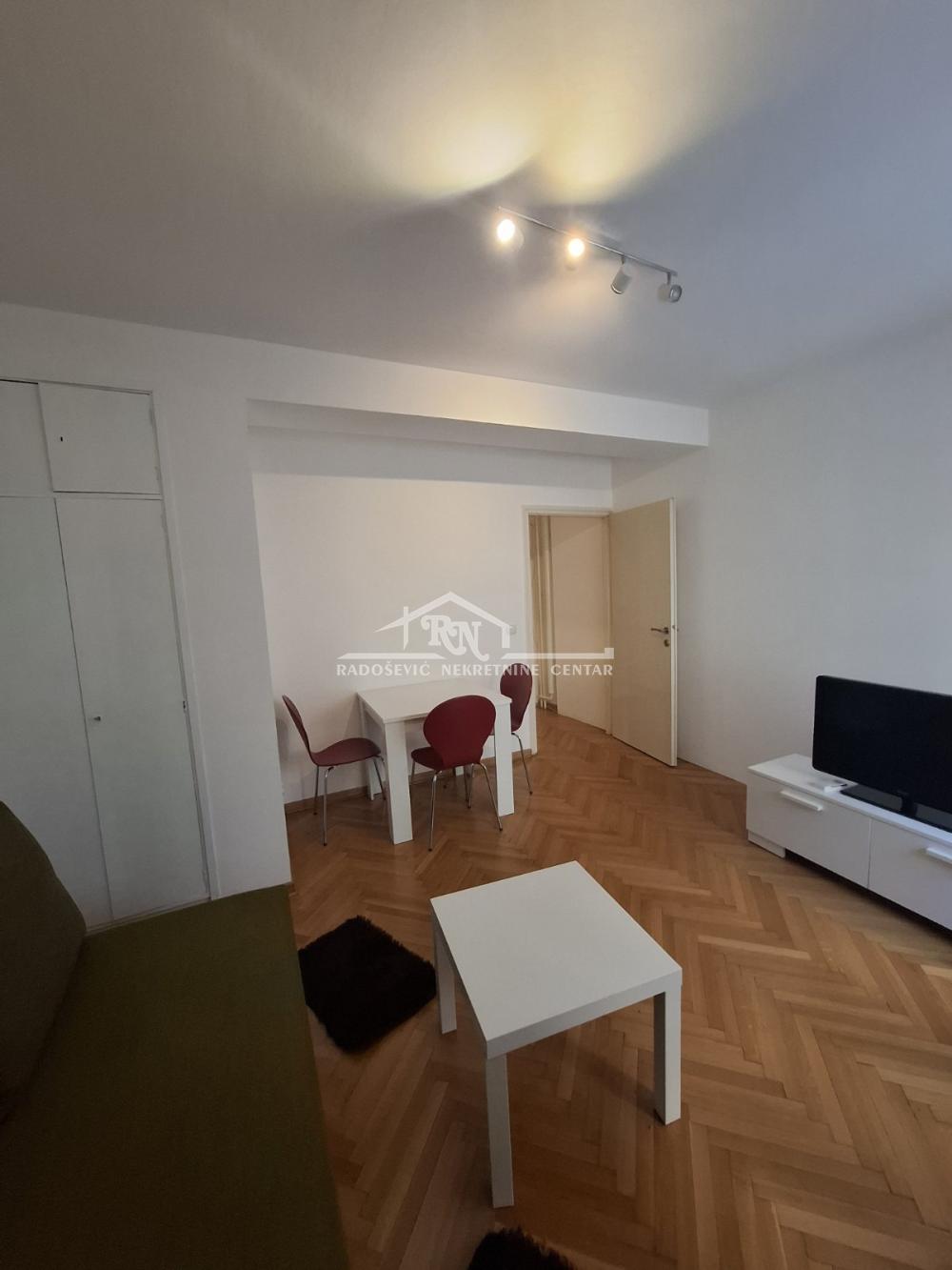 Stan na prodaju u Beogradu, Savski venac, 26m2, cena 127000 evra