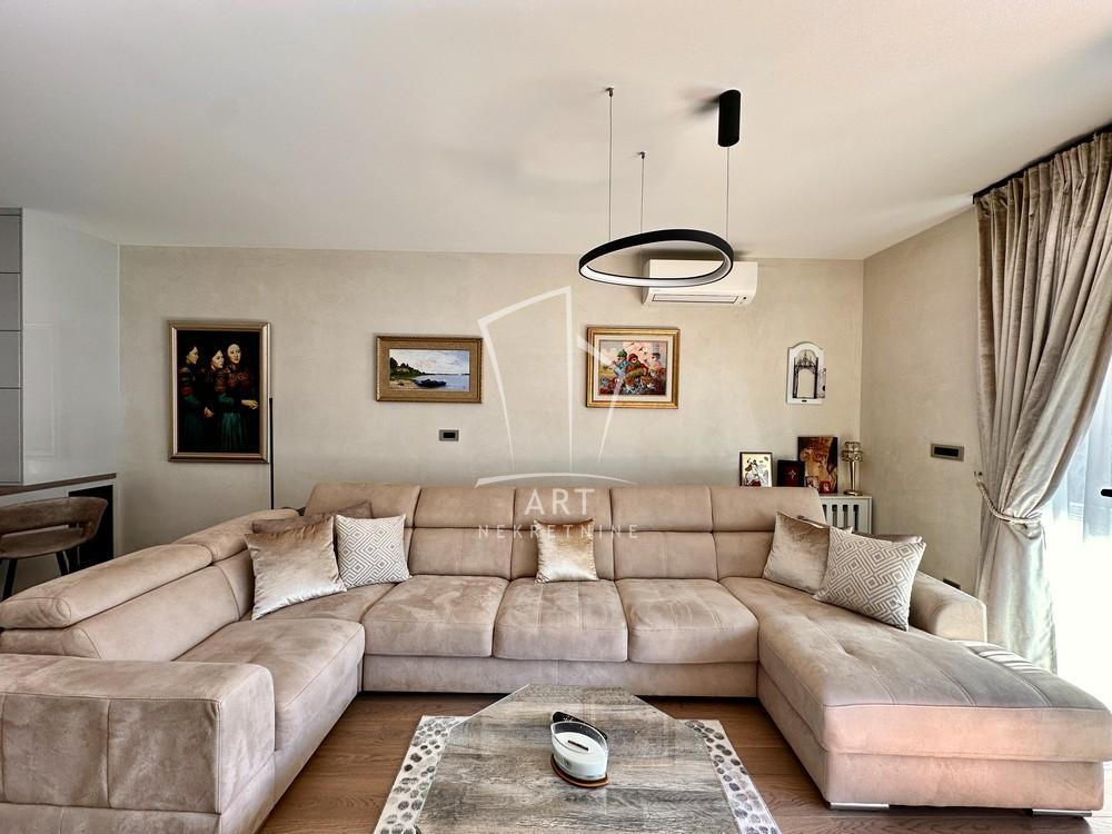 Stan na prodaju u Beogradu, Novi Beograd, cetvorosoban, 113m2, cena 485000 evra