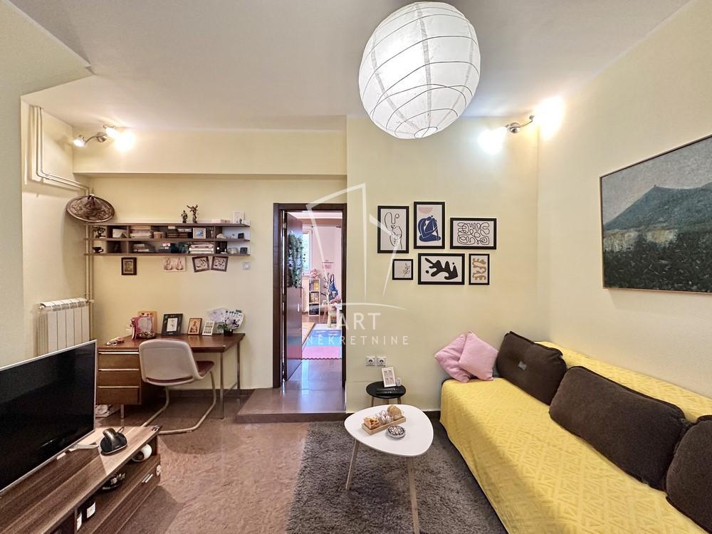 Stan na prodaju u Beogradu, Savski venac, 98m2, cena 345000 evra