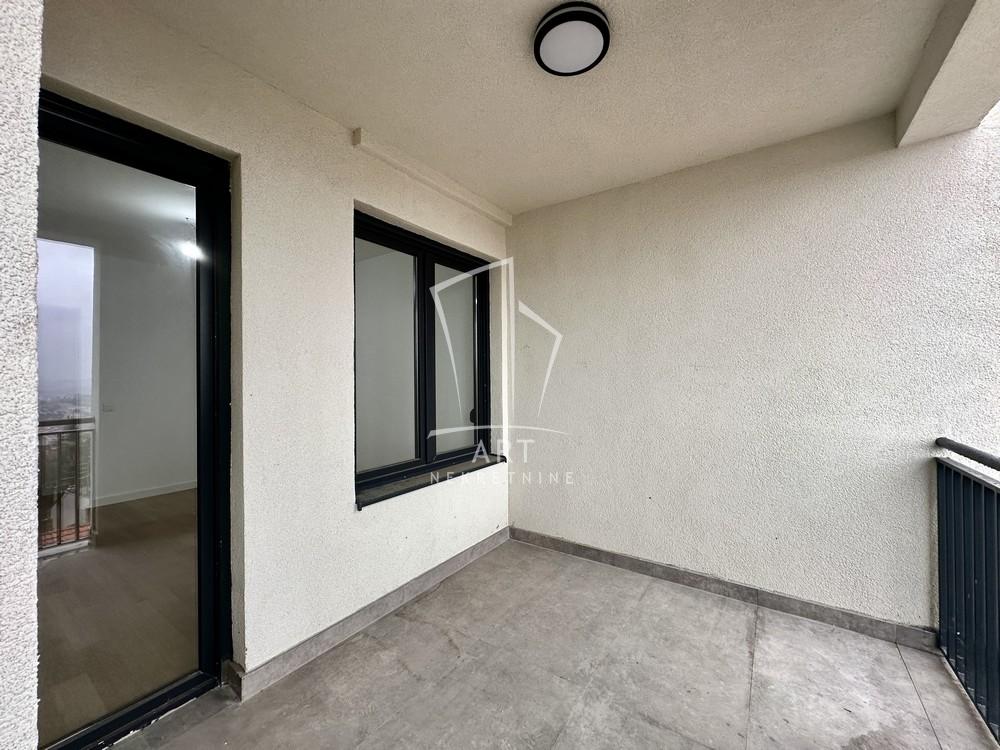 Stan na prodaju u Beogradu, Olimp, trosoban, 95m2, cena 332500 evra