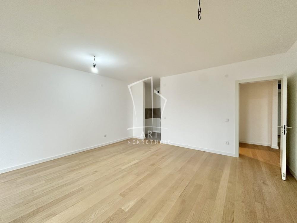 Stan na prodaju u Beogradu, Olimp, trosoban, 95m2, cena 332500 evra