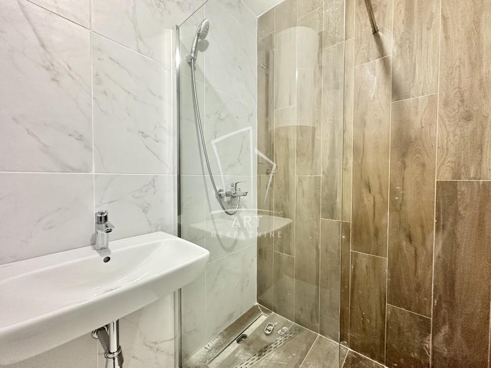 Stan na prodaju u Beogradu, Olimp, trosoban, 95m2, cena 332500 evra
