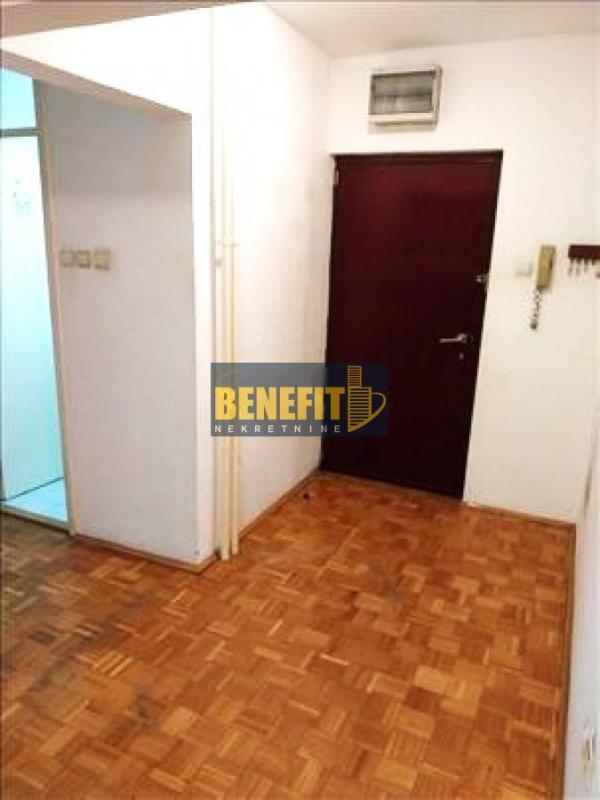 Stan na prodaju u Beogradu, Šumice, trosoban, 85m2, cena 245000 evra