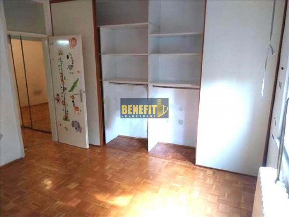Stan na prodaju u Beogradu, Šumice, trosoban, 85m2, cena 245000 evra