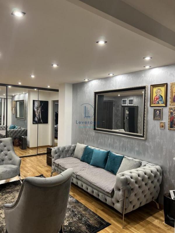 Stan na prodaju u Beogradu, Novi Beograd blok 28 (Potkovica), dvosoban, 60m2, cena 235000 evra