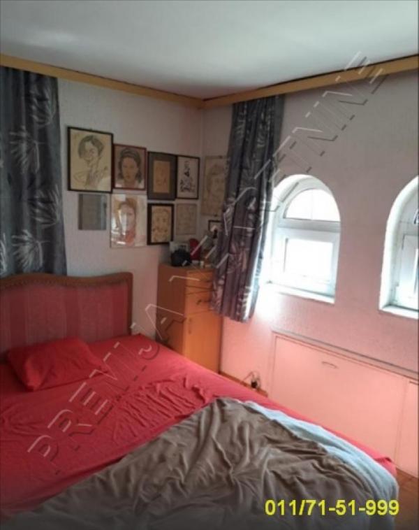 Stan na prodaju u Beogradu, Vračar (Centar), troiposoban, 93m2, cena 210000 evra
