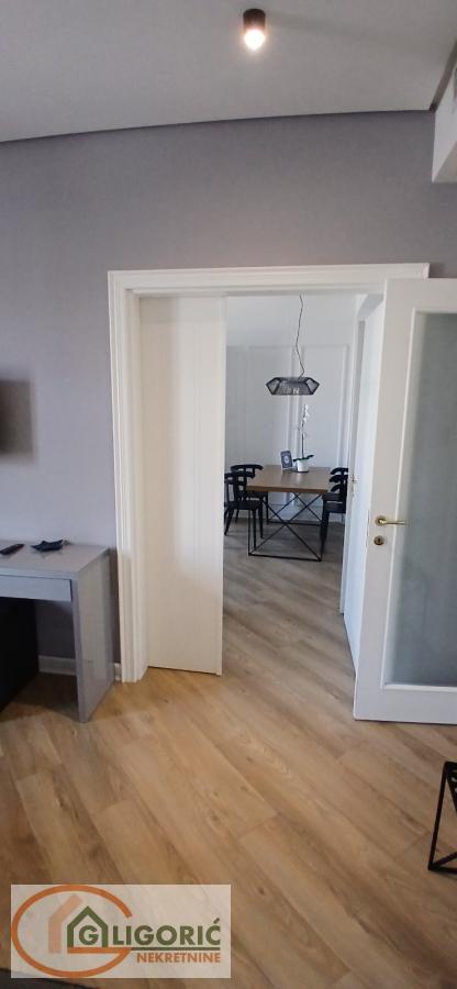 Stan na prodaju u Beogradu, Stari grad, trosoban, 73m2, cena 469000 evra