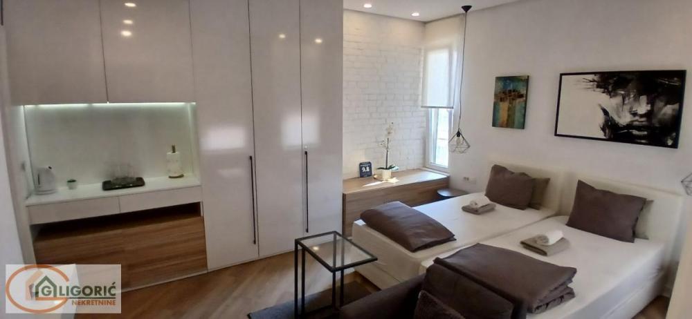 Stan na prodaju u Beogradu, Stari grad, trosoban, 73m2, cena 469000 evra