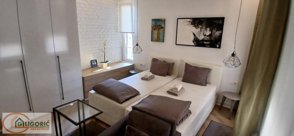 Stan na prodaju u Beogradu, Stari grad, trosoban, 73m2, cena 469000 evra