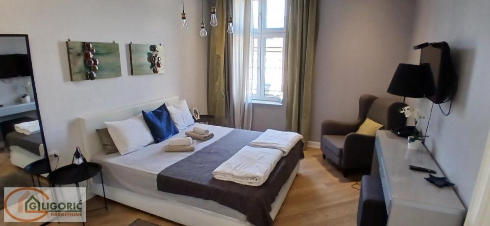 Stan na prodaju u Beogradu, Stari grad, trosoban, 73m2, cena 469000 evra