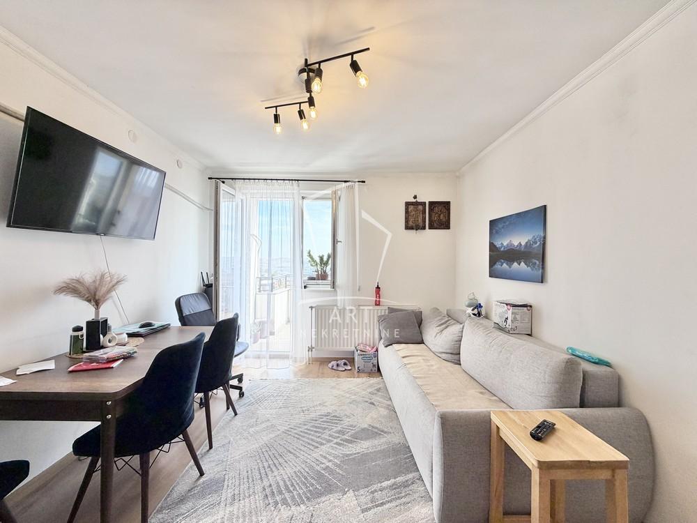 Stan na prodaju u Beogradu, Mirijevo, trosoban, 60m2, cena 220000 evra