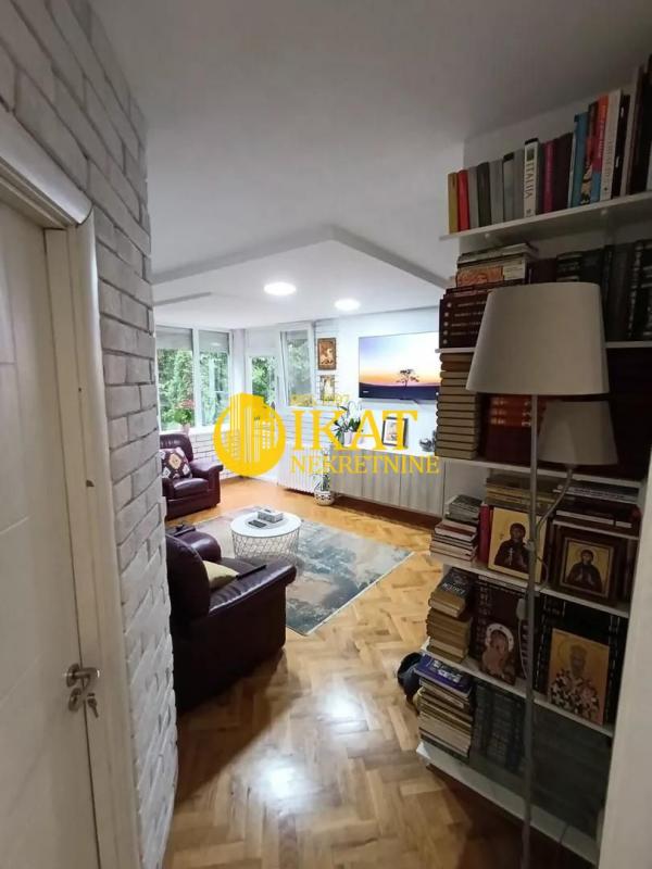 Stan na prodaju u Beogradu, Voždovac, cetvorosoban, 80m2, cena 235000 evra